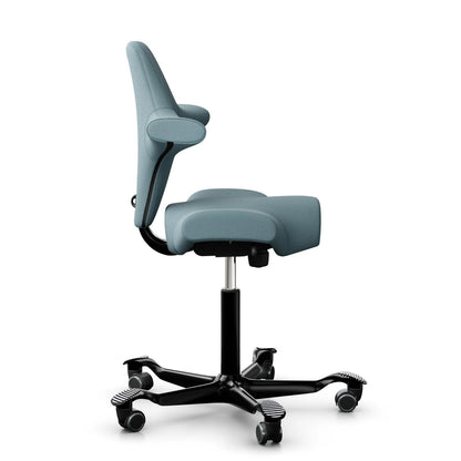 HÅG Capisco 8106 - SC67098 Glacier Bleu / Noir / 200 mm / Roulettes pour sol dur